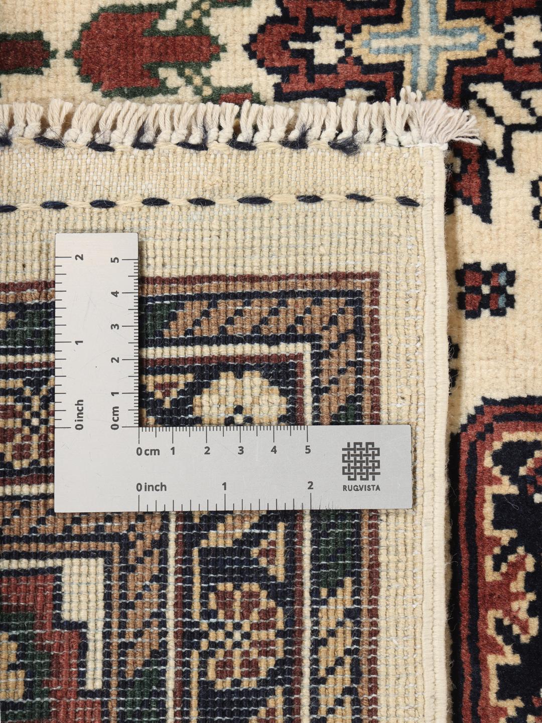 Autentický afghánský vlněný koberec Kunduz s tradičními červenými a béžovými geometrickými vzory