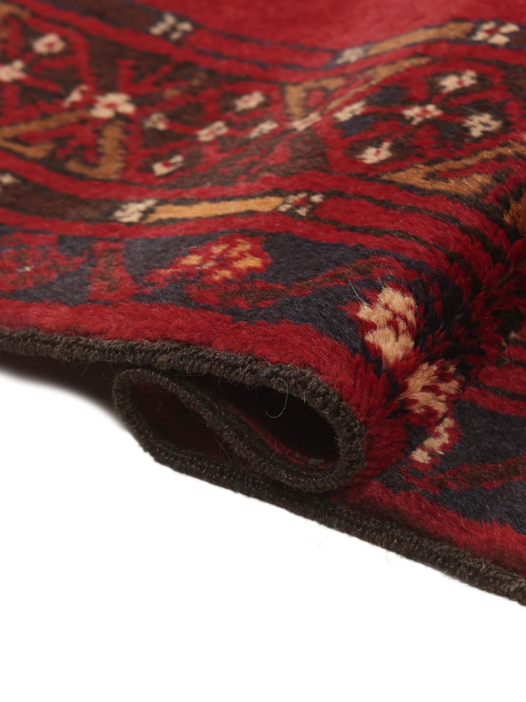 Håndknyttet afghansk Beluch-løber i mørkerødt med geometriske motiver