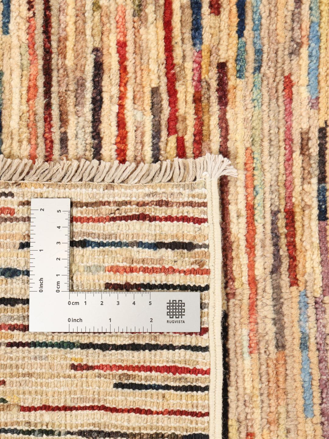Tapis afghan moderne noué à la main avec un motif à rayures dans des tons beiges et multicolores
