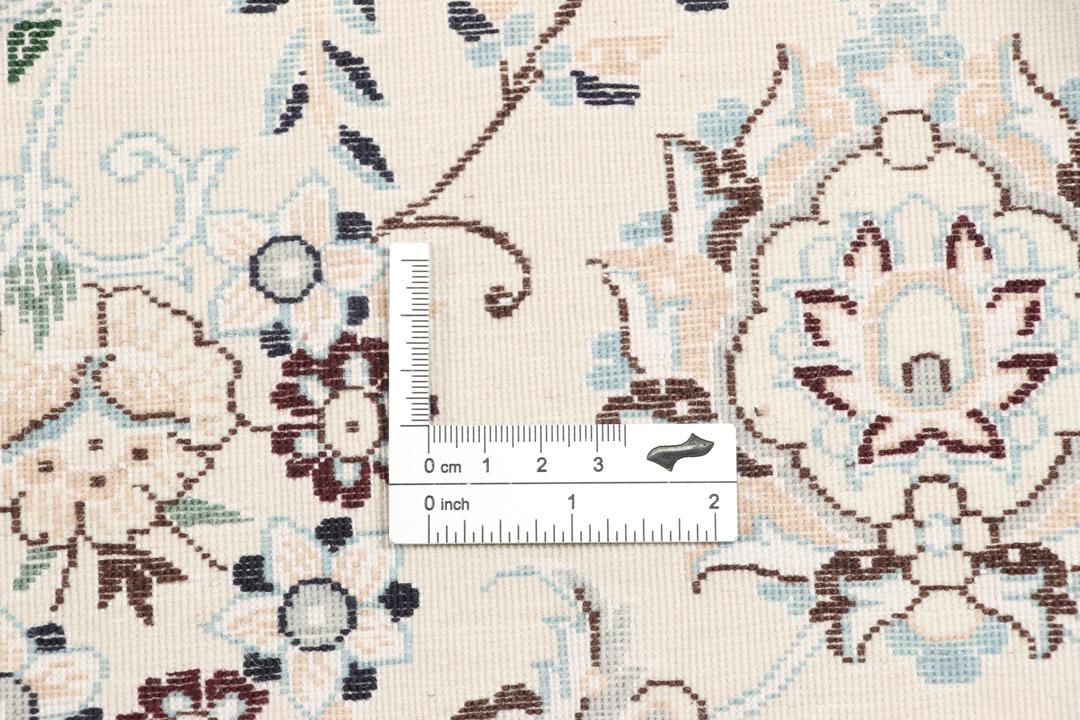 Håndknyttet mellemøstligt uldtæppe i sort og beige