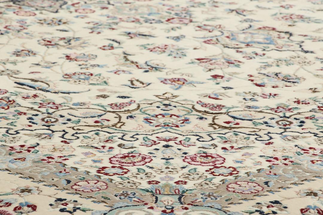 Hand-knotted Nain 9La Sherkat Farsh wool rug in beige and blue