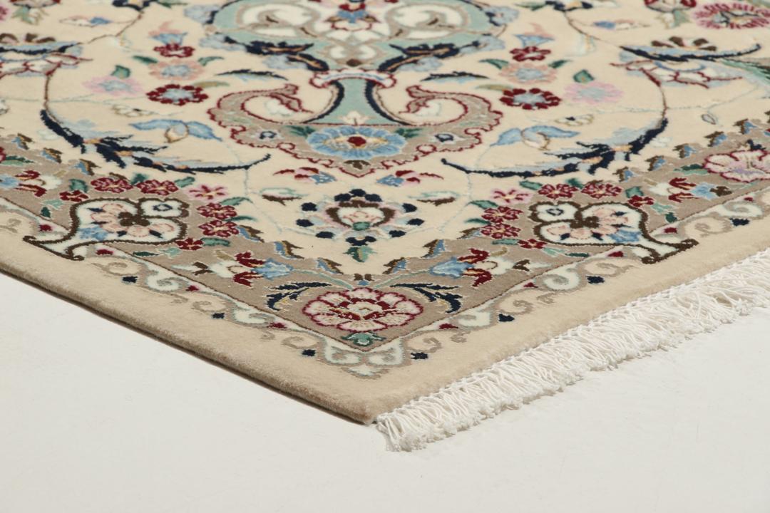 Hand-knotted Nain 9La Sherkat Farsh wool rug in beige and blue