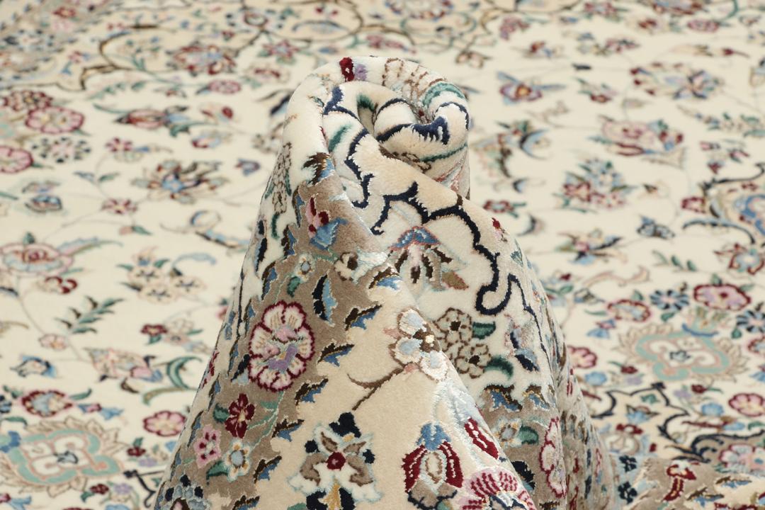 Hand-knotted Nain 9La Sherkat Farsh wool rug in beige and blue