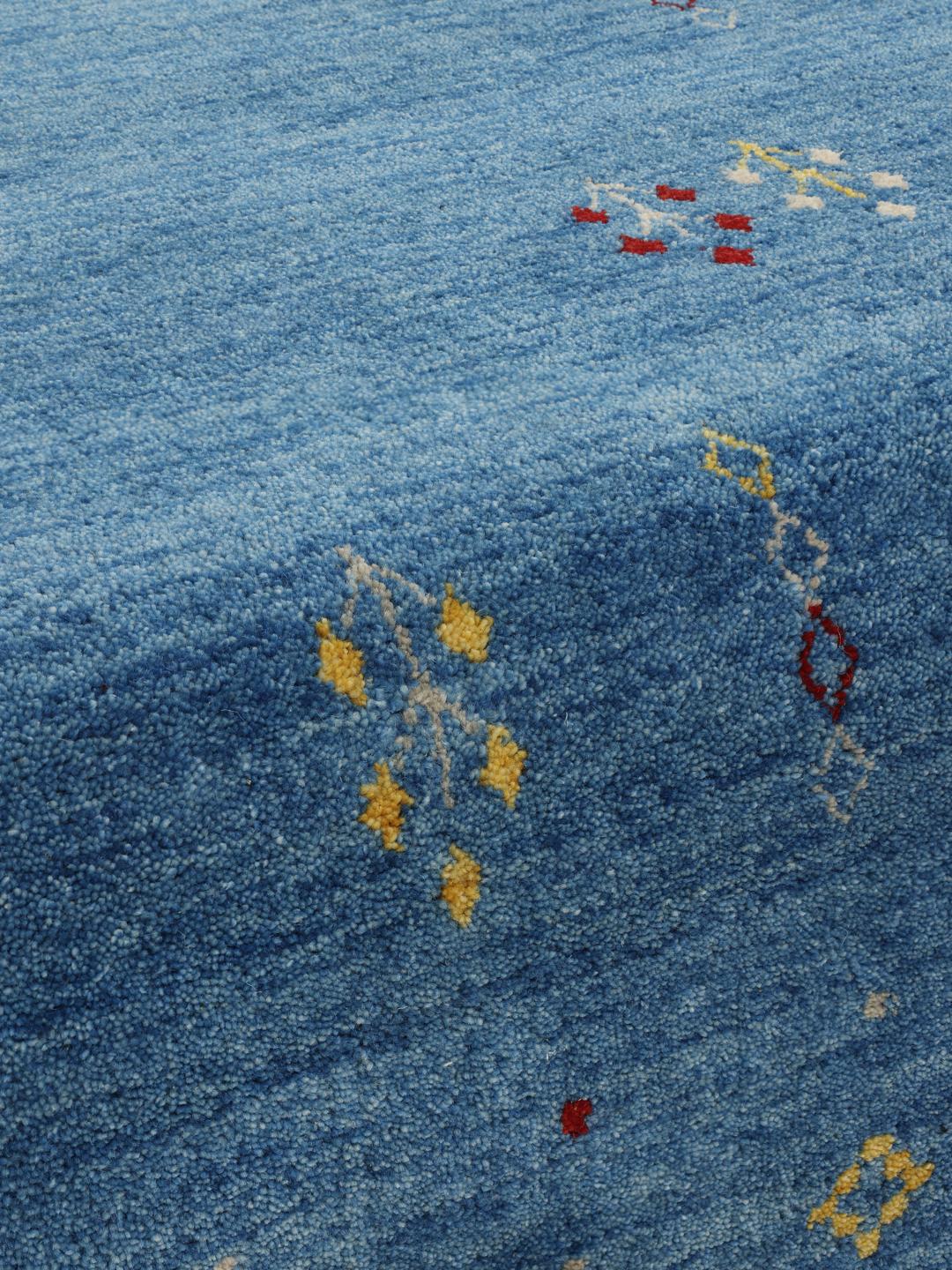 blauw tapijt