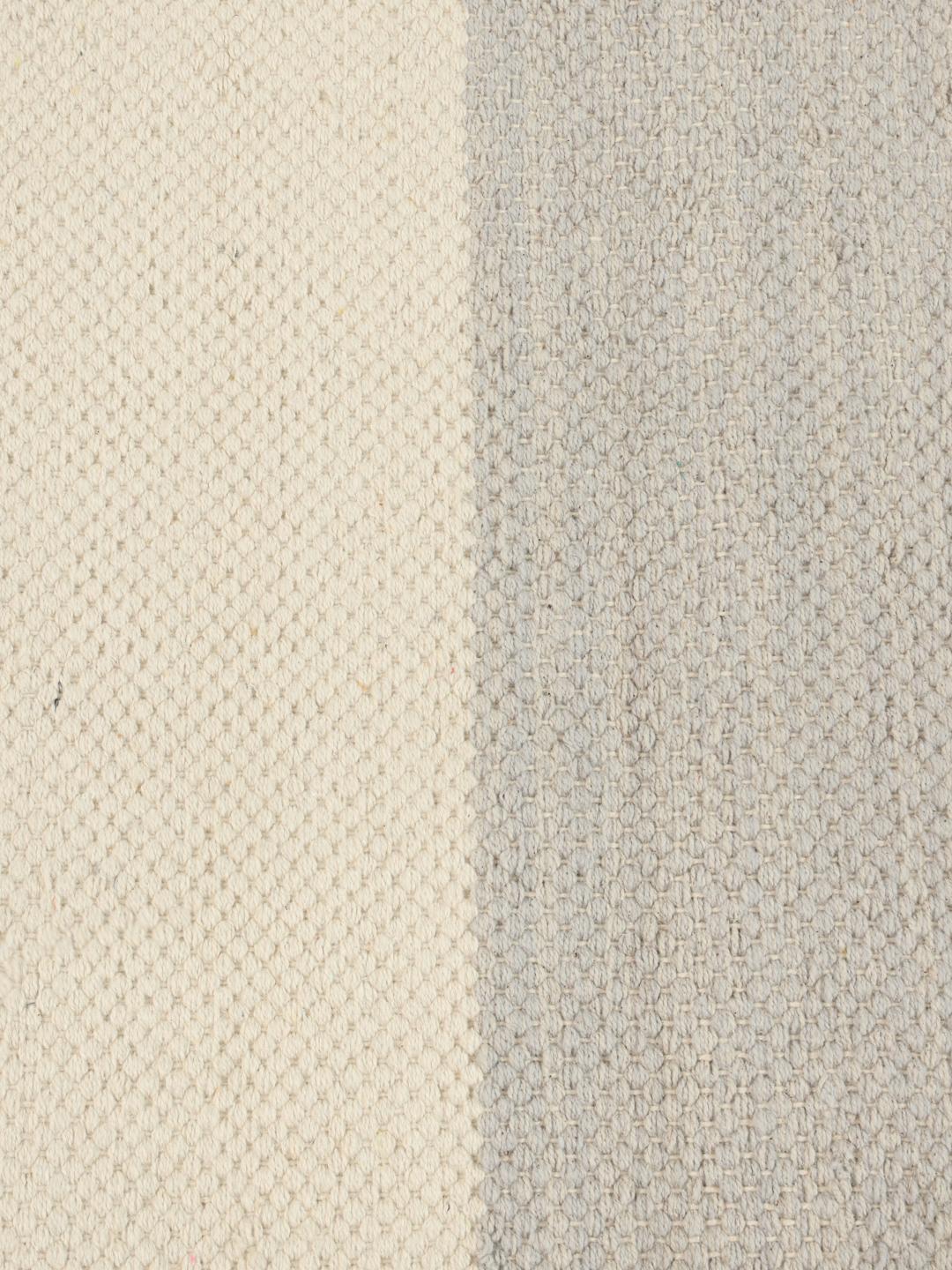 Tapis de couloir en coton tissé à la main avec un motif rayé gris et blanc cassé