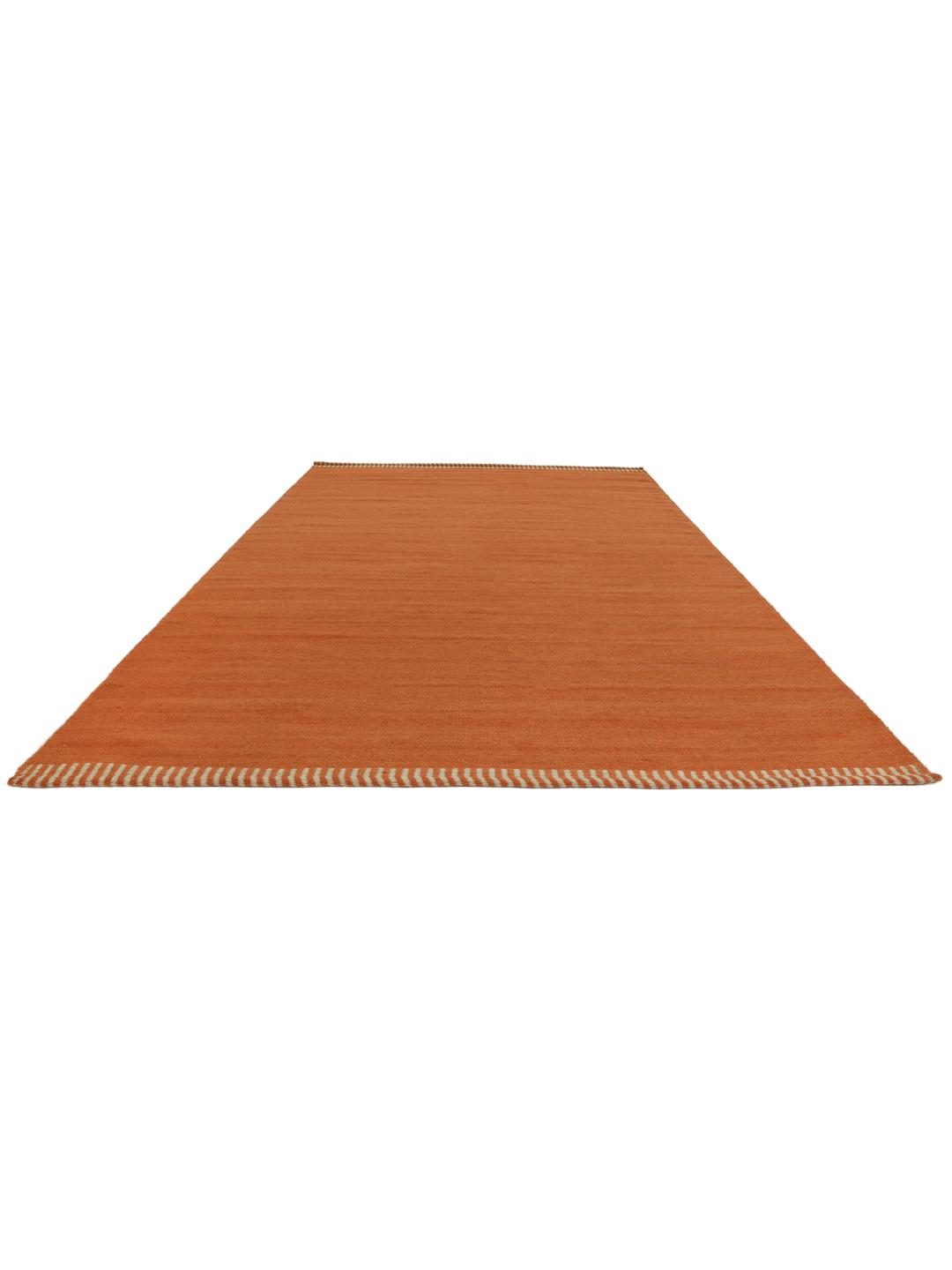 
    Visby - Rust red - 250 x 350 cm
  