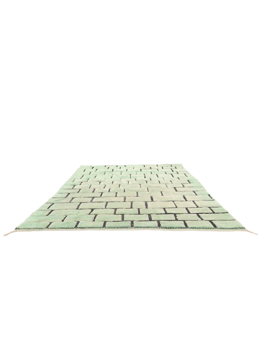 Handgeknoopt Marokkaans Berbertapijt met een geometrisch groen baksteenachtig patroon