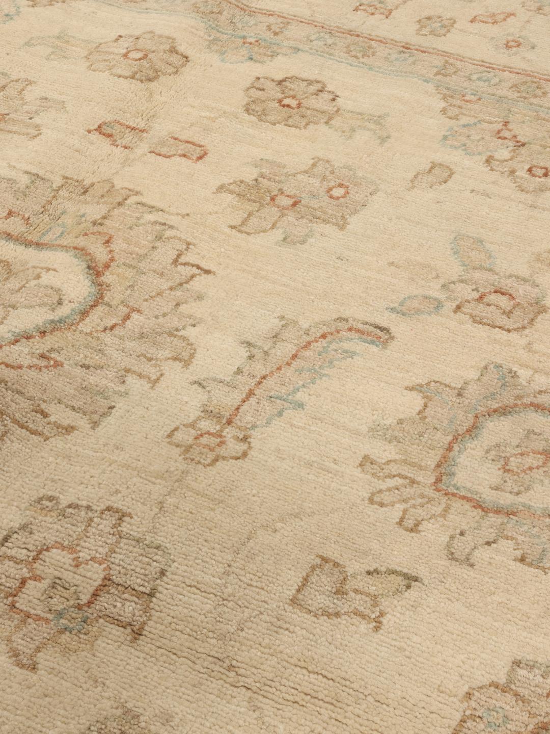 Handgeknoopt Ziegler-tapijt uit Afghanistan in beige met bloemmotieven