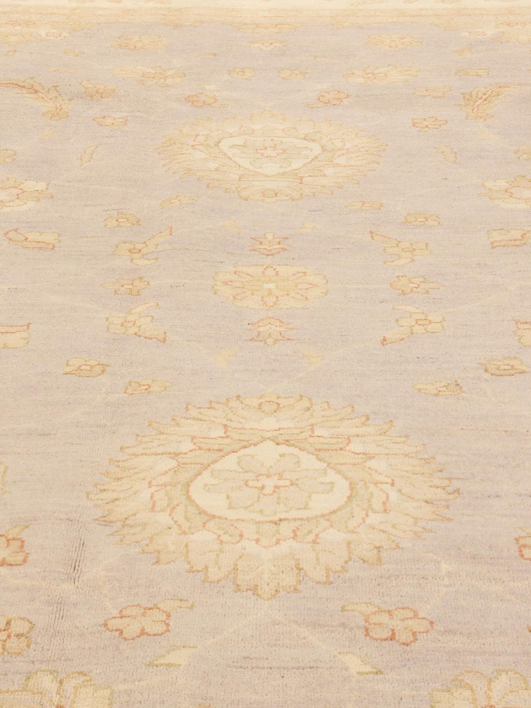 Covor afgan înnodat manual cu design floral bej și albastru deschis