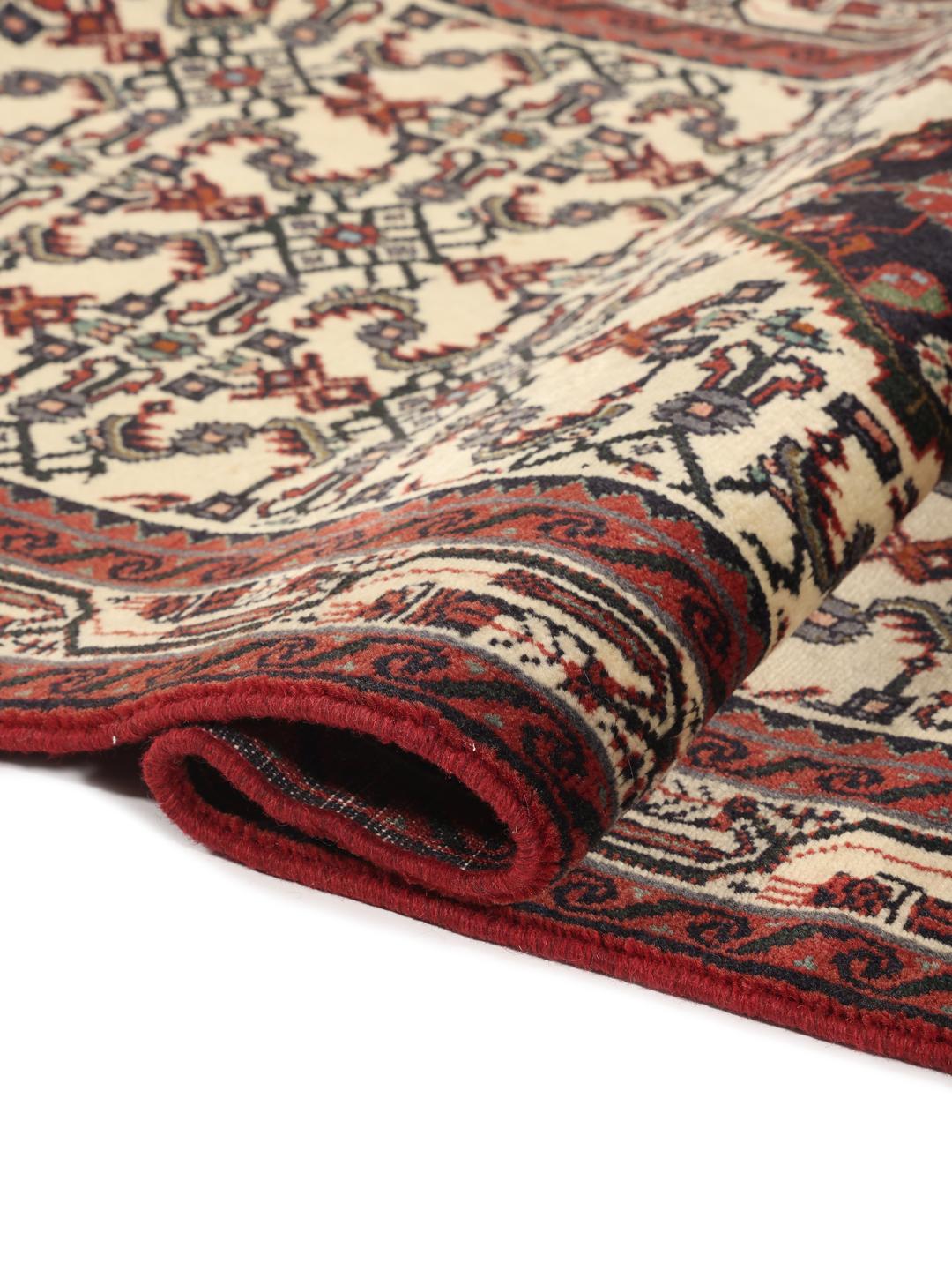 Tapis couloir du Moyen-Orient noué à la main en rouge et beige