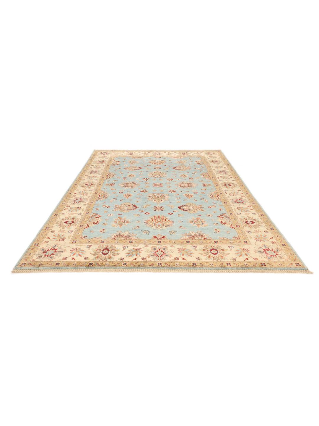 Håndknyttet Ziegler Fine tæppe fra Pakistan i blå og beige nuancer med blomstermønstre.