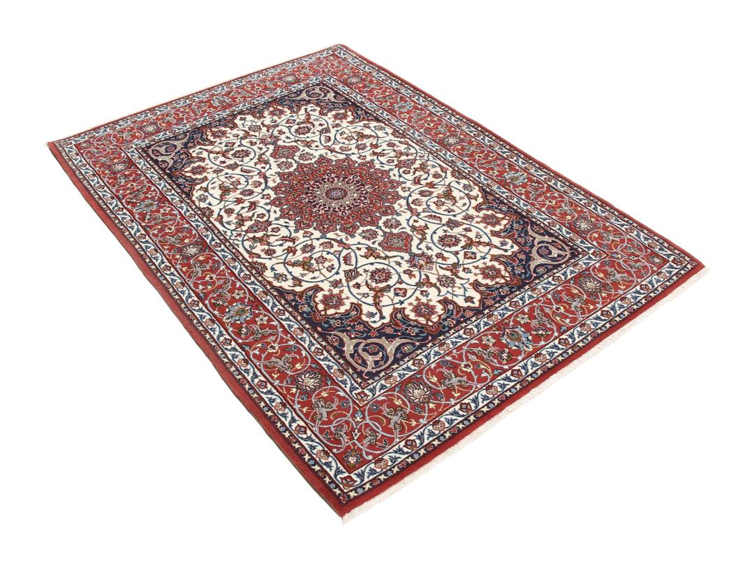 Handgeknoopt Isfahan-tapijt uit het Midden-Oosten in rood en crème
