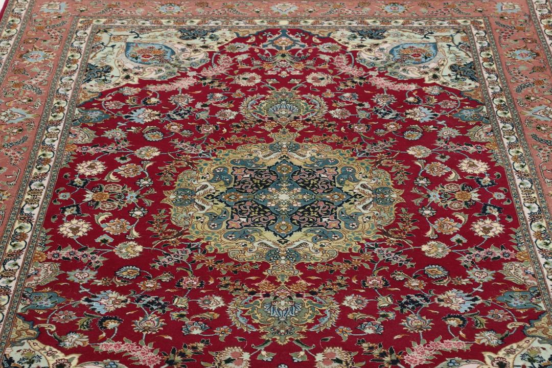 Met de hand geknoopt Tabriz-tapijt uit het Midden-Oosten in rood met bloemmotieven