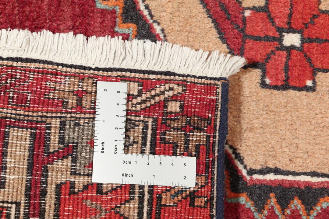 Handgeknoopt Heriz tapijt uit het Midden-Oosten in tinten rood en zwart