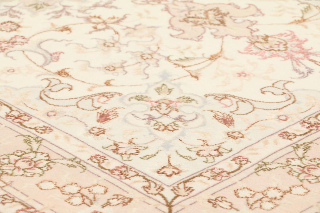 Håndknyttet Tabriz-tæppe fra Mellemøsten med beige blomsterdesign