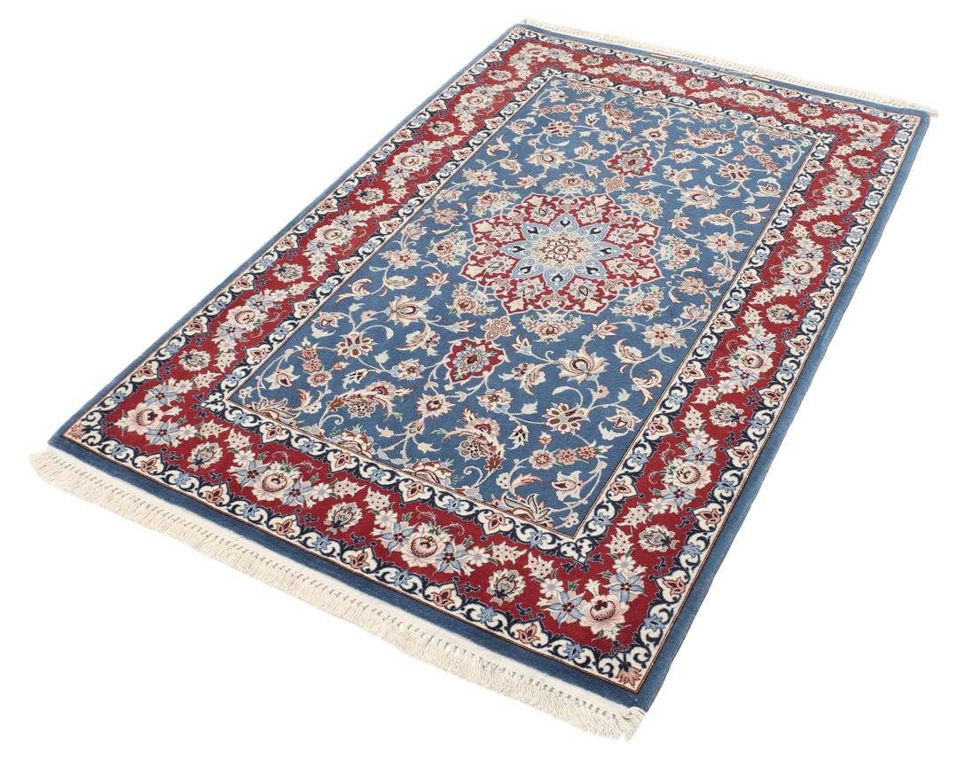 Handgeknoopt Isfahan-tapijt met bloemmotieven in blauw en rood