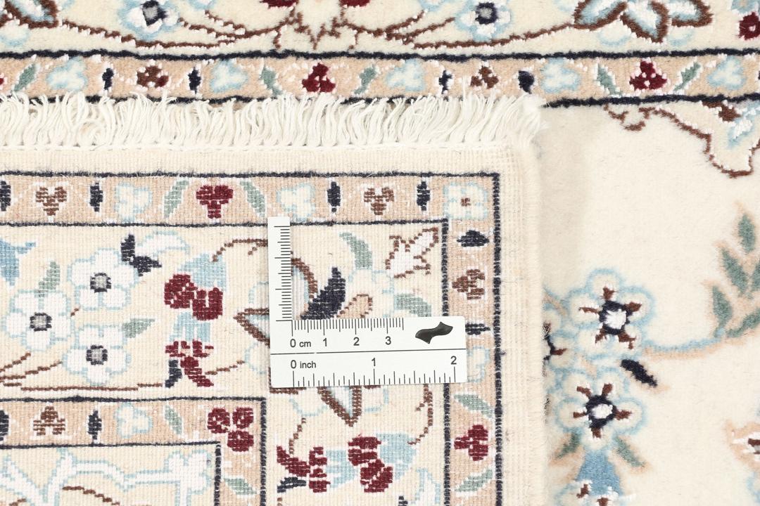 Håndknyttet Nain 6La tæppe med fine blomstermønstre i beige og blå fra Mellemøsten