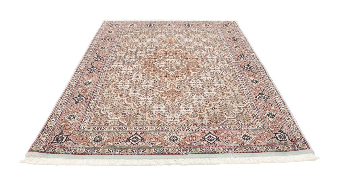 Met de hand geknoopt Tabriz tapijt uit het Midden-Oosten in veelkleurige tinten