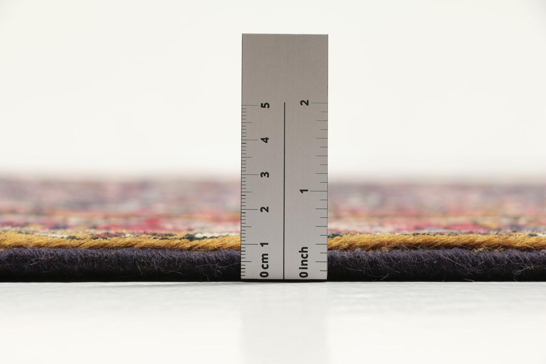 Ardebil handgeknoopt wollen kleed met een centraal medaillon in donkerrode en blauwe tinten