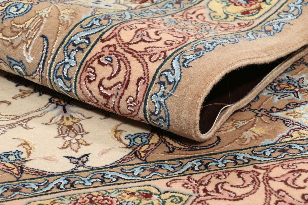 
    Isfahan urdimbre de seda - Marrón / Naranja - 85 x 127 cm
  