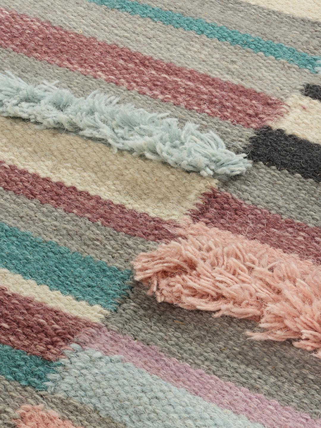 Handgeweven multicolor loper met een mix van hoog- en laagpolige texturen