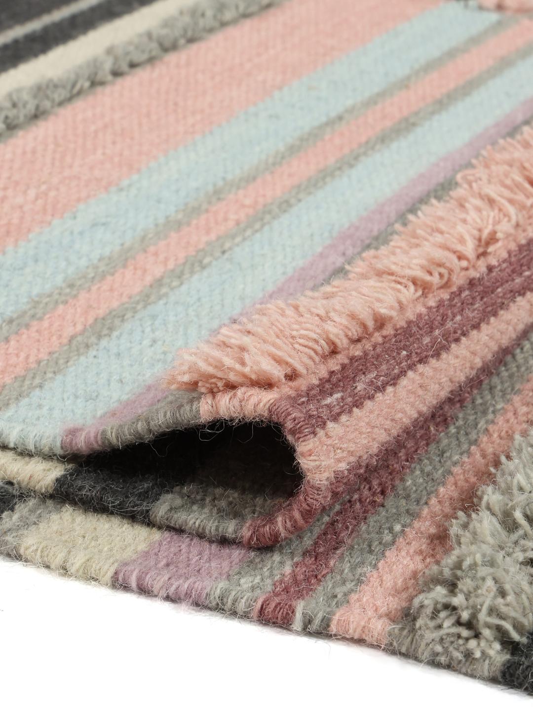 Handgeweven multicolor loper met een mix van hoog- en laagpolige texturen