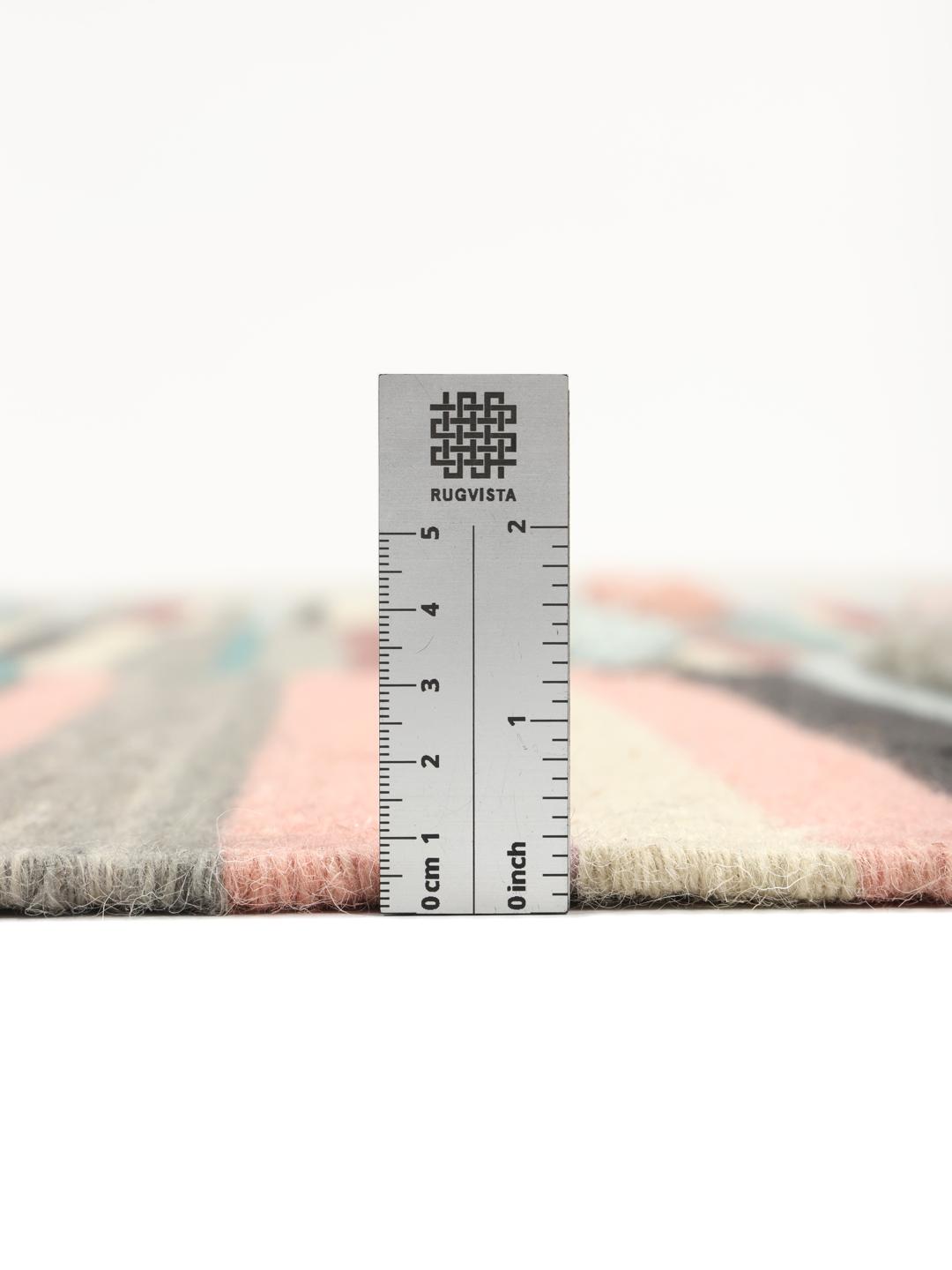 Handgeweven multicolor loper met een mix van hoog- en laagpolige texturen