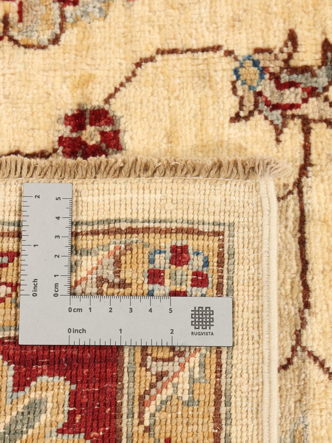 Covor floral bej și roșu înnodat manual din Pakistan