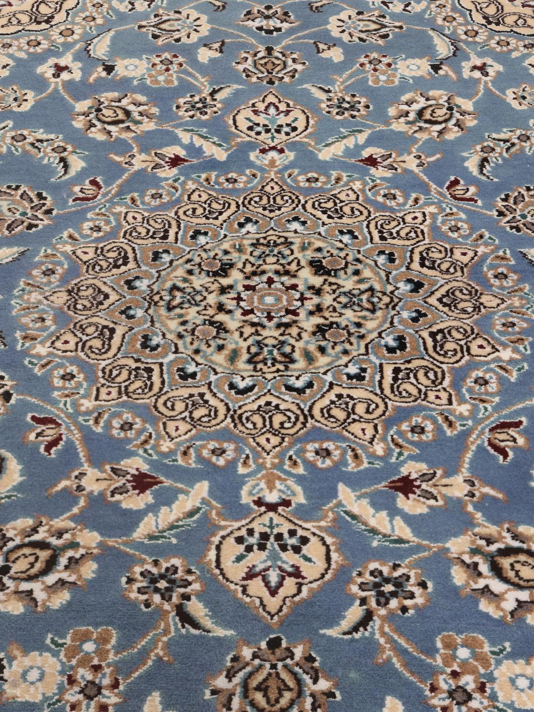 Met de hand geknoopt Nain Fine 9La tapijt uit het Midden-Oosten in blauwe en beige tinten