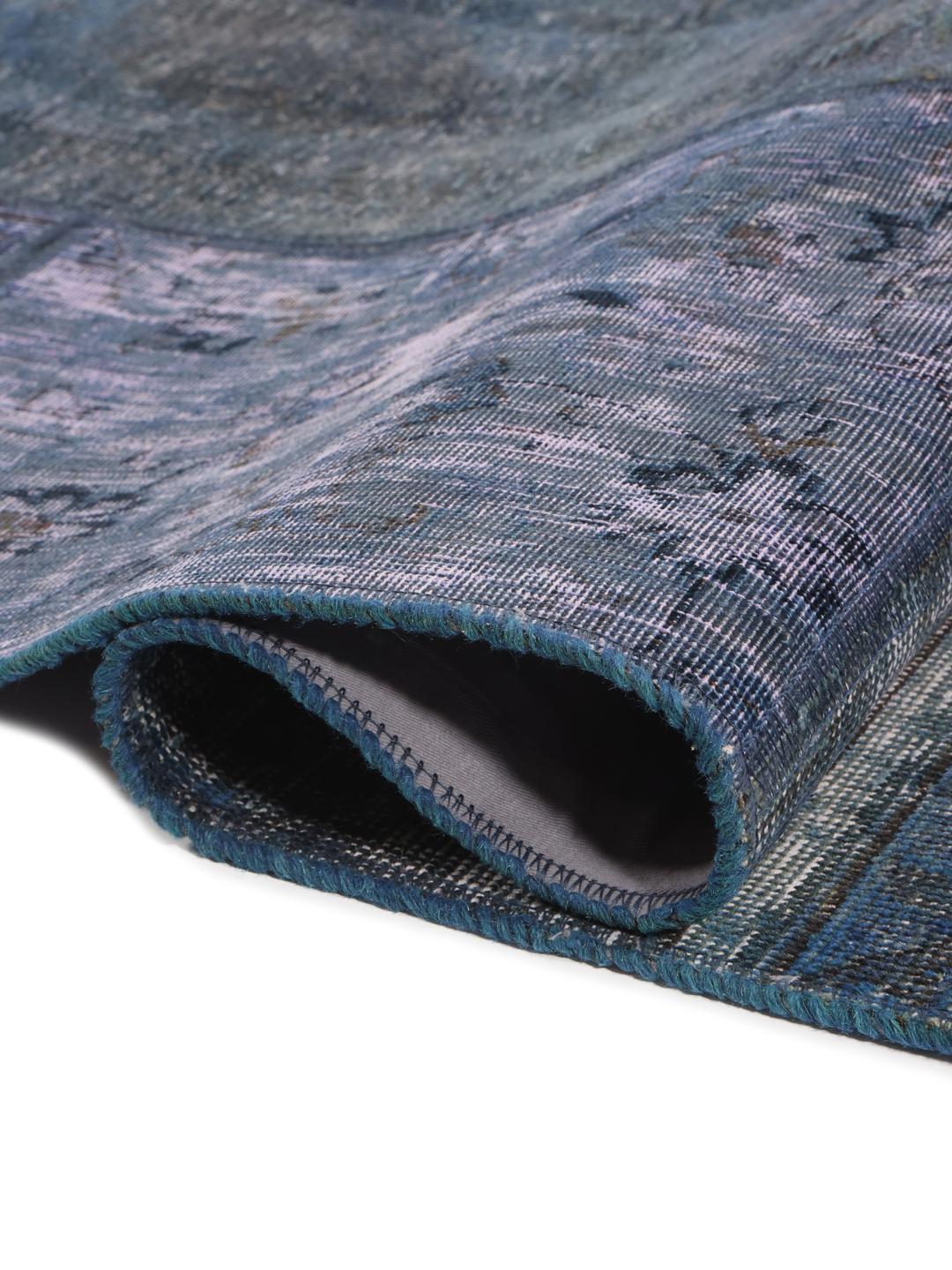 Vierkant handgemaakt patchwork vloerkleed in blauwtinten met ingewikkelde patronen