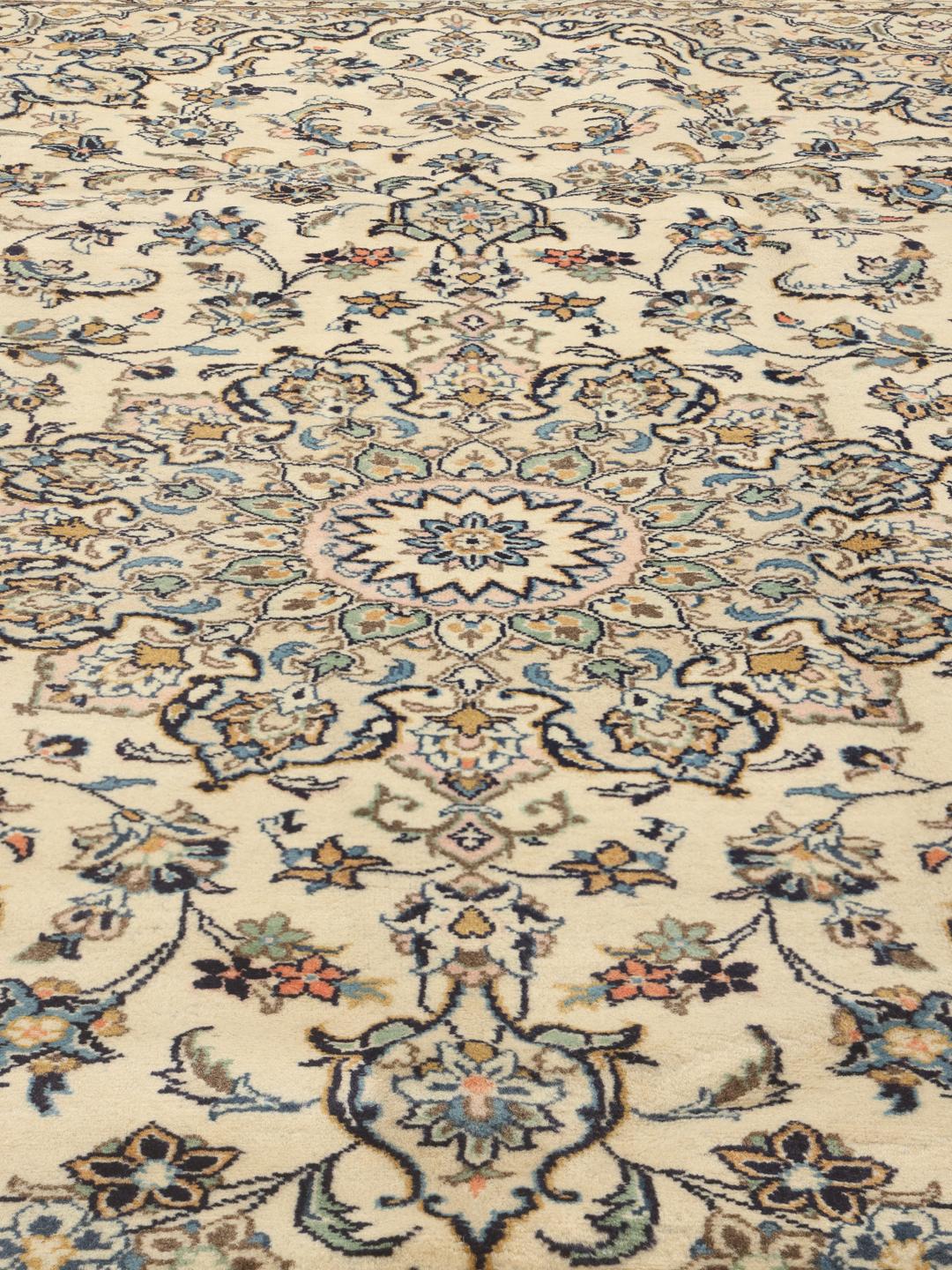 Hand-knotted Keshan rug from the Middle East in beige with floral patterns