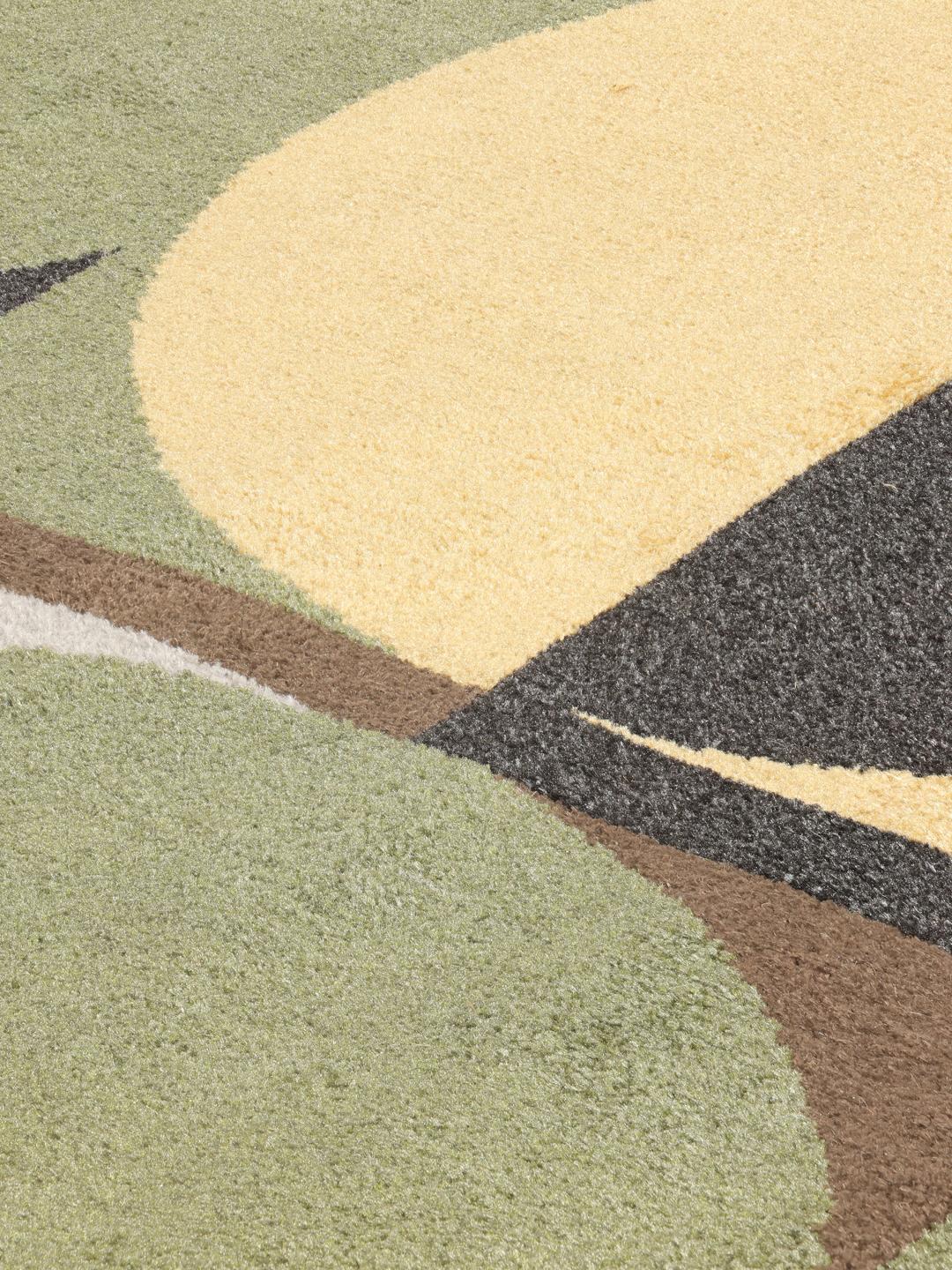 tapis vert à motif circulaire