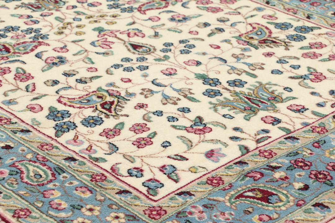 Tapis Kerman noué à la main du Moyen-Orient avec un motif floral en beige et bleu