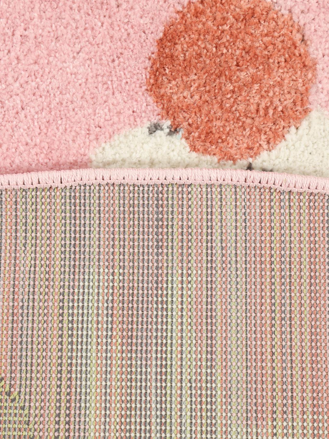 Rond roze tapijt met kattenmotieven