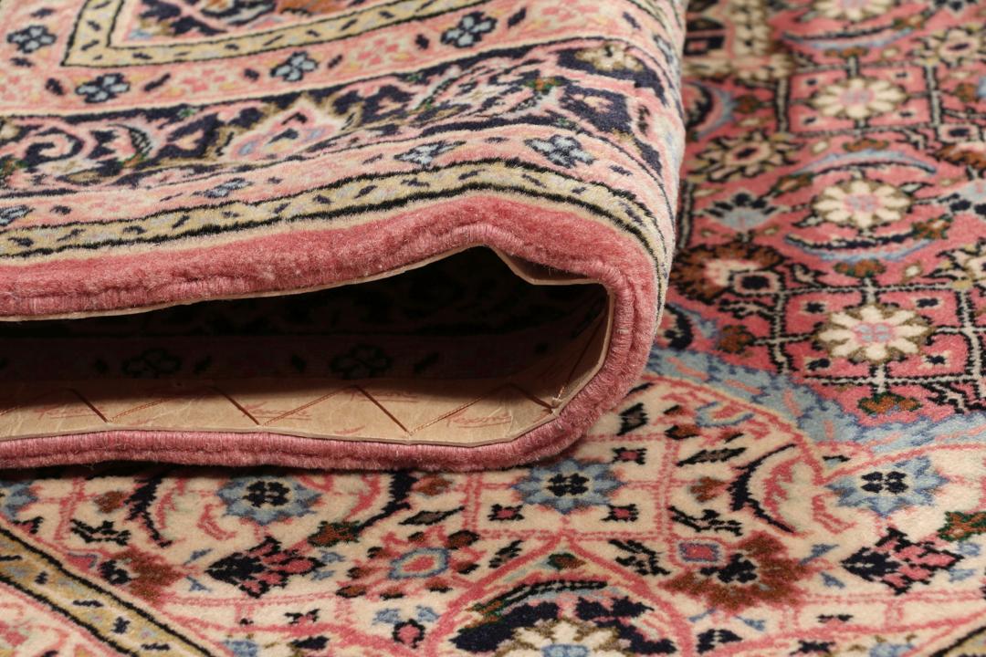 Handgeknoopt Hamadan Shahrbaf tapijt uit het Midden-Oosten in roze en zwart