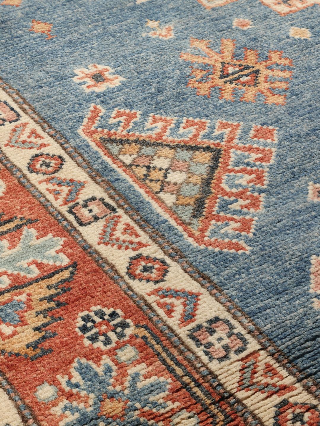 
    Kazak Fine - Marron / Beige - 116 x 175 cm
  