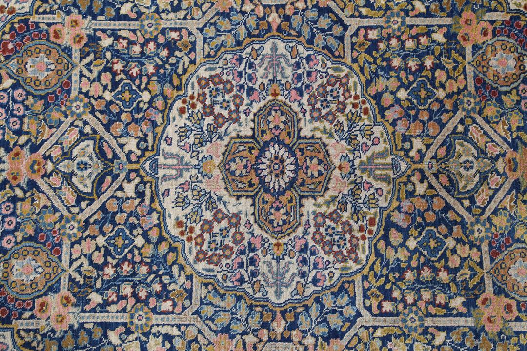 Håndknyttet Tabriz-tæppe fra Mellemøsten i blå og beige nuancer