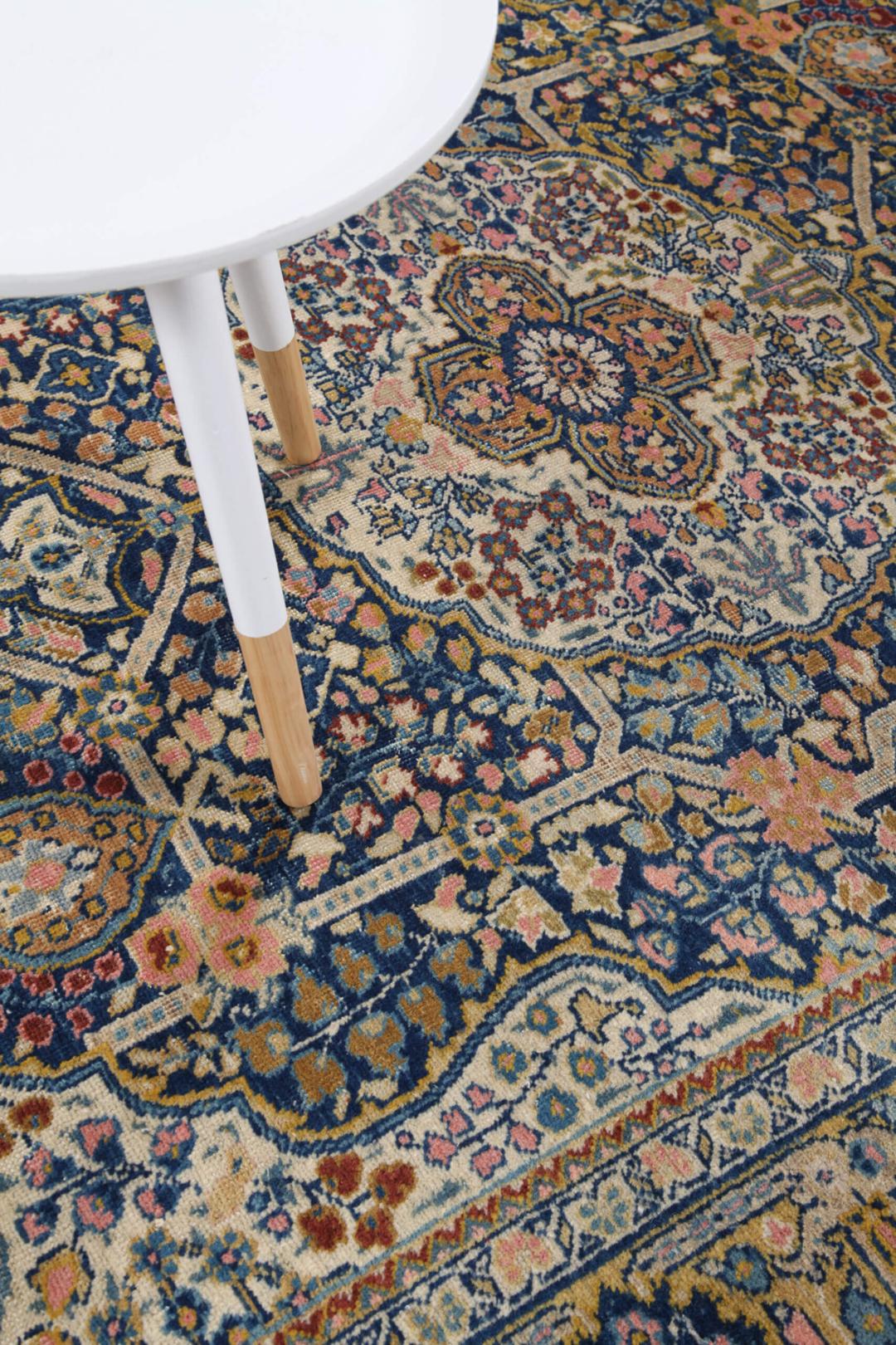 Håndknyttet Tabriz-tæppe fra Mellemøsten i blå og beige nuancer