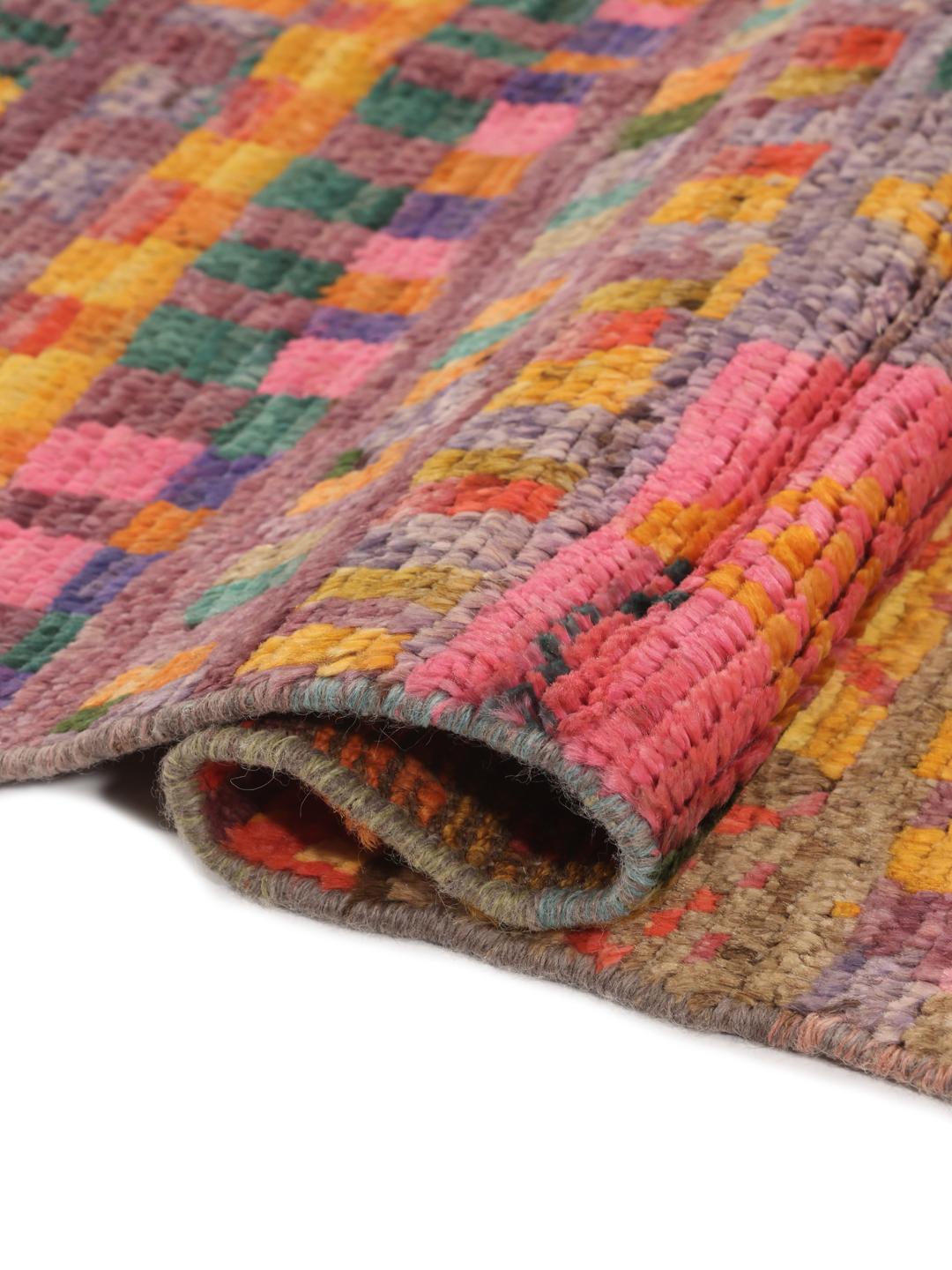 Handgeknoopt Afghaans Berber tapijt met een levendig veelkleurig geometrisch patroon