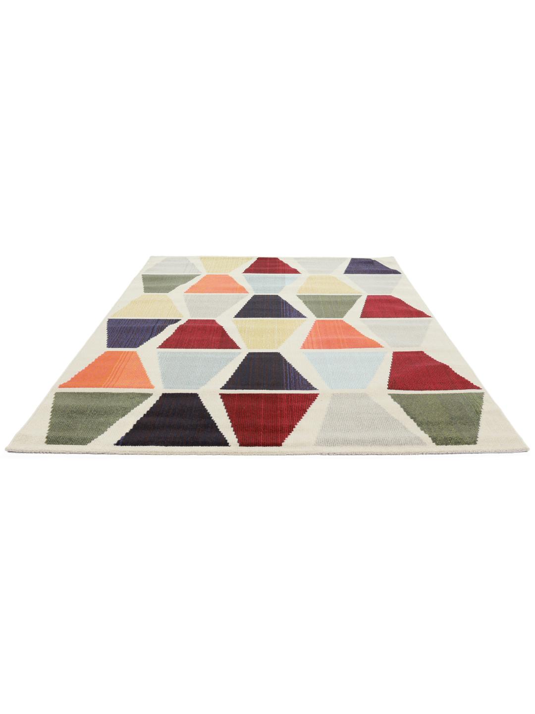 Multicolor tapijt met een geometrisch patroon