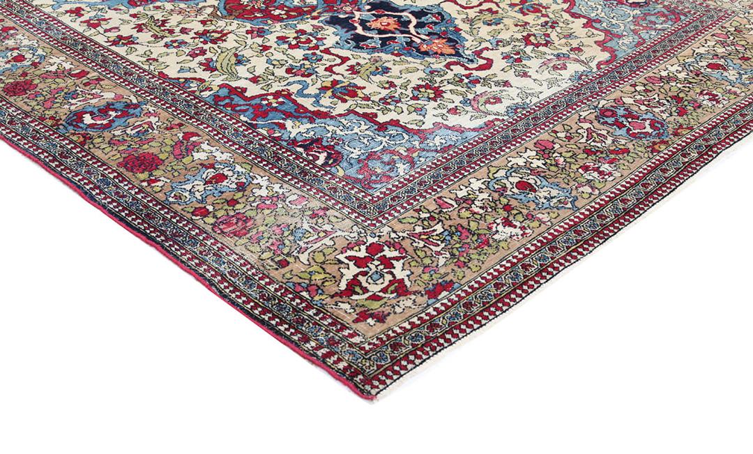 Antiek Isfahan-tapijt uit het Midden-Oosten in veelkleurig met bloemmotieven