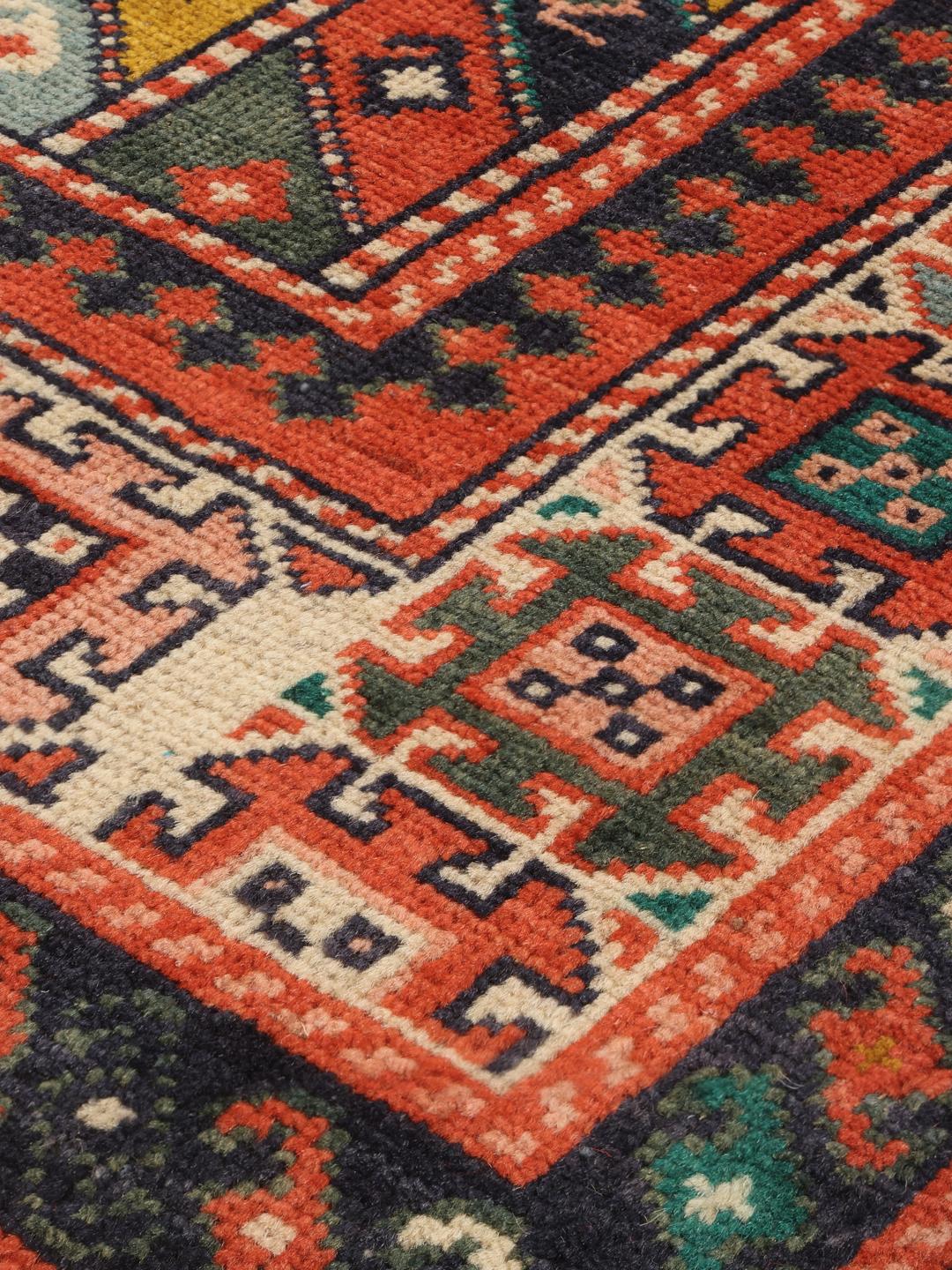 Covor Kazak înnodat manual din Afganistan cu un design geometric multicolor