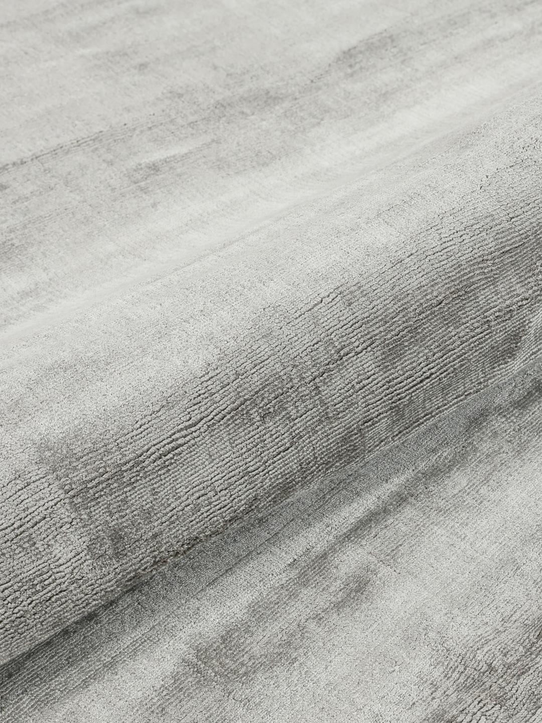 
    Tribeca - Grå - 240 x 340 cm
  