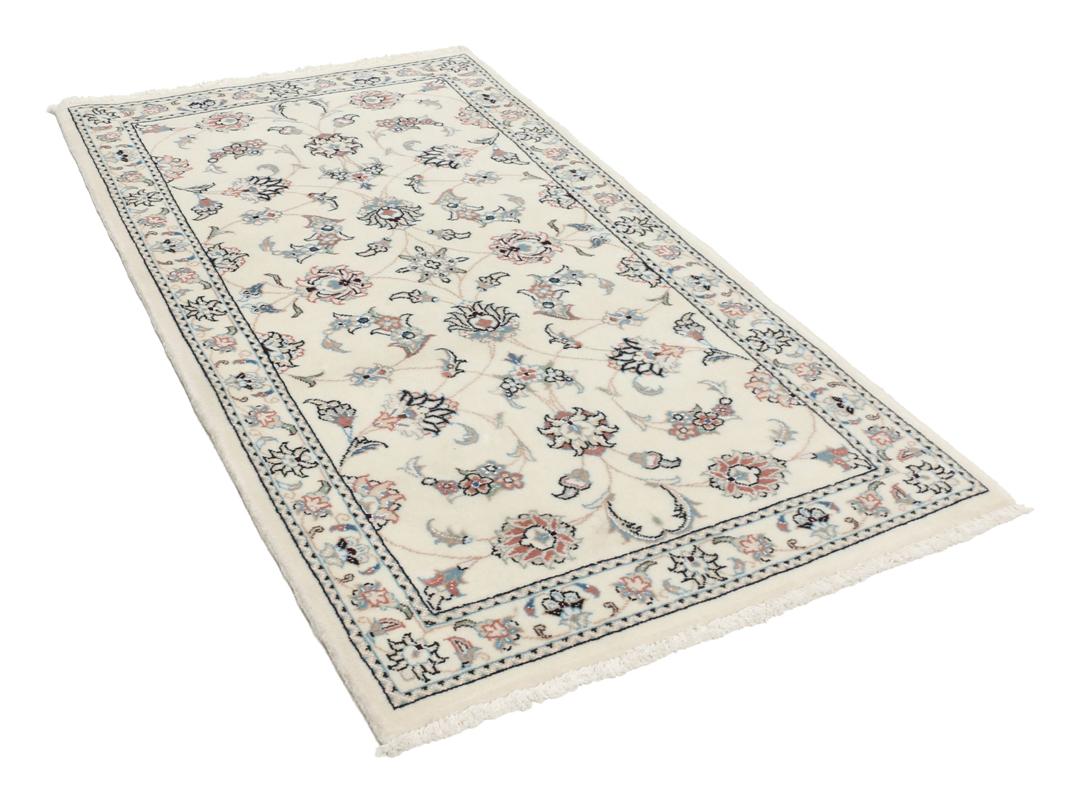Handgemaakt Nain 9La tapijt met bloemmotief op een beige achtergrond