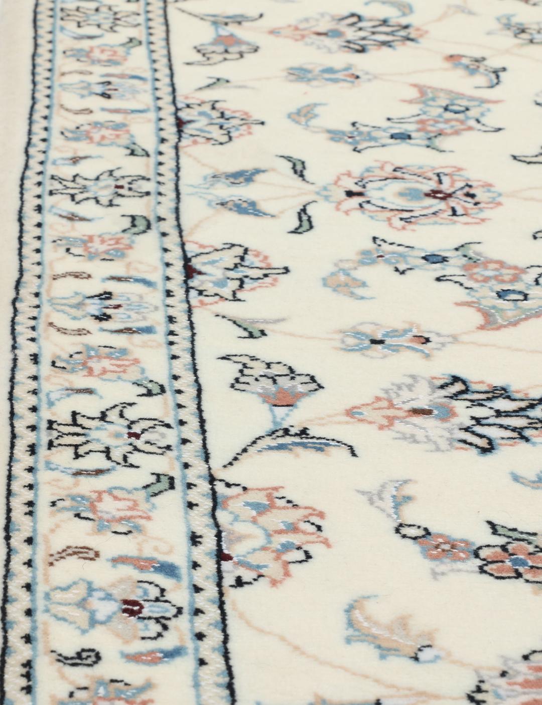 Handgeknoopt Nain 9La tapijt uit het Midden-Oosten in beige met bloemenpatronen