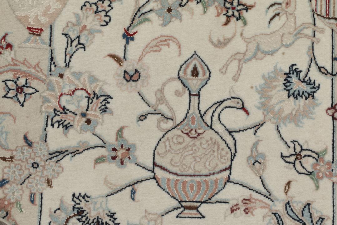 Håndlavet Nain 9La-tæppe fra Mellemøsten med et beige blomsterdesign