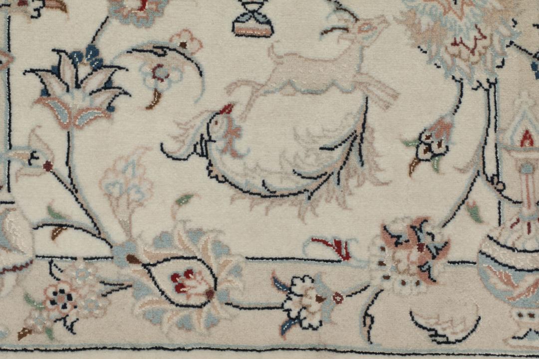Håndlavet Nain 9La-tæppe fra Mellemøsten med et beige blomsterdesign