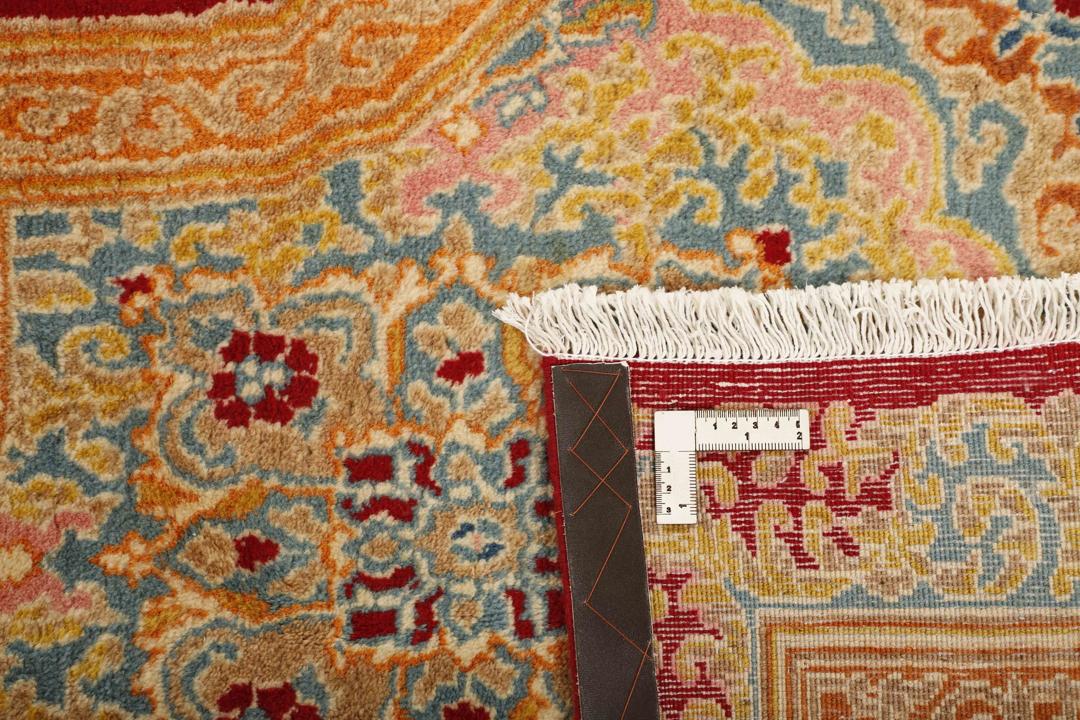 Handgemaakt vloerkleed uit het Midden-Oosten in rood en blauw