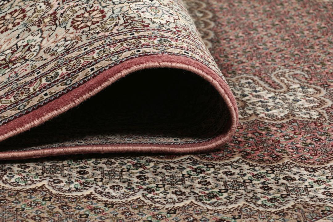 Håndknyttet mellemøstligt Tabriz 50 Raj tæppe i røde og beige nuancer