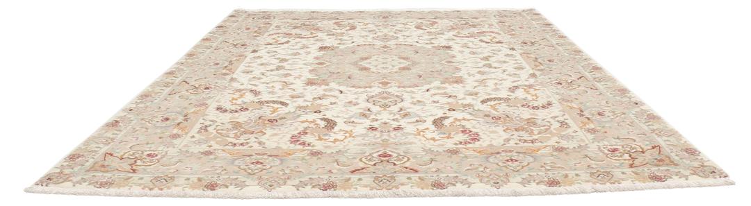 Handgeknoopt Tabriz tapijt uit het Midden-Oosten met een gedetailleerd beige en bloemig patroon